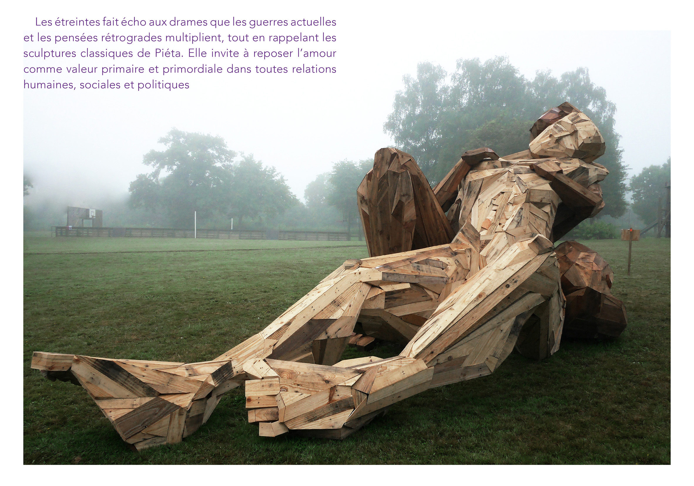 Les étreintes sculpture bois monumentale Ville de Châteaubourg Ille-et-Vilaine Art